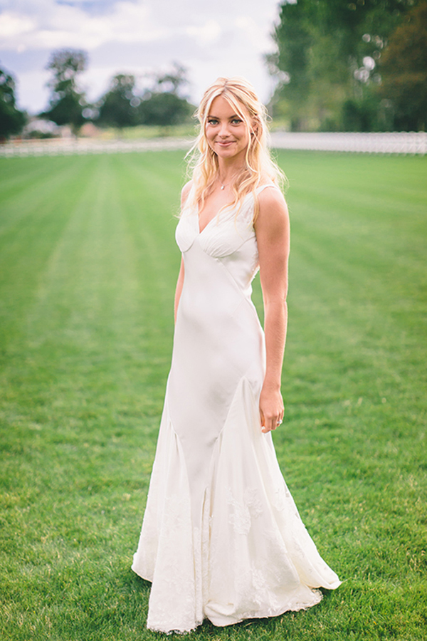 Elyse and Seth's Wedding Photos | Bridal Portraits at Campbell Stables | August 23rd, 2014